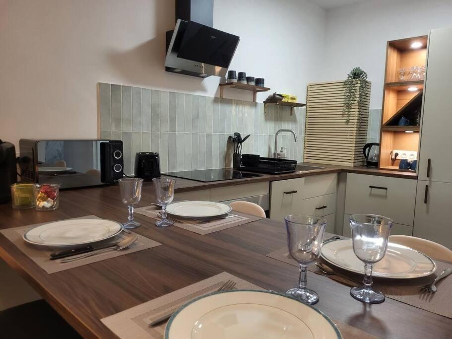 O Bon'Endroit - Appartement Confort - Centre Ville Vienne (Isere) Exterior foto